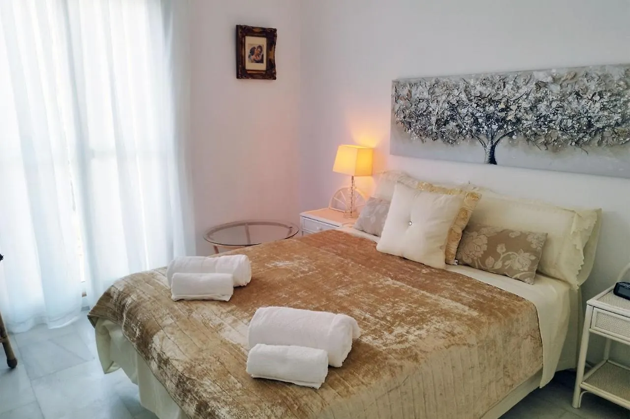 בית נופש אסטפונה Casa Bermuda Beach