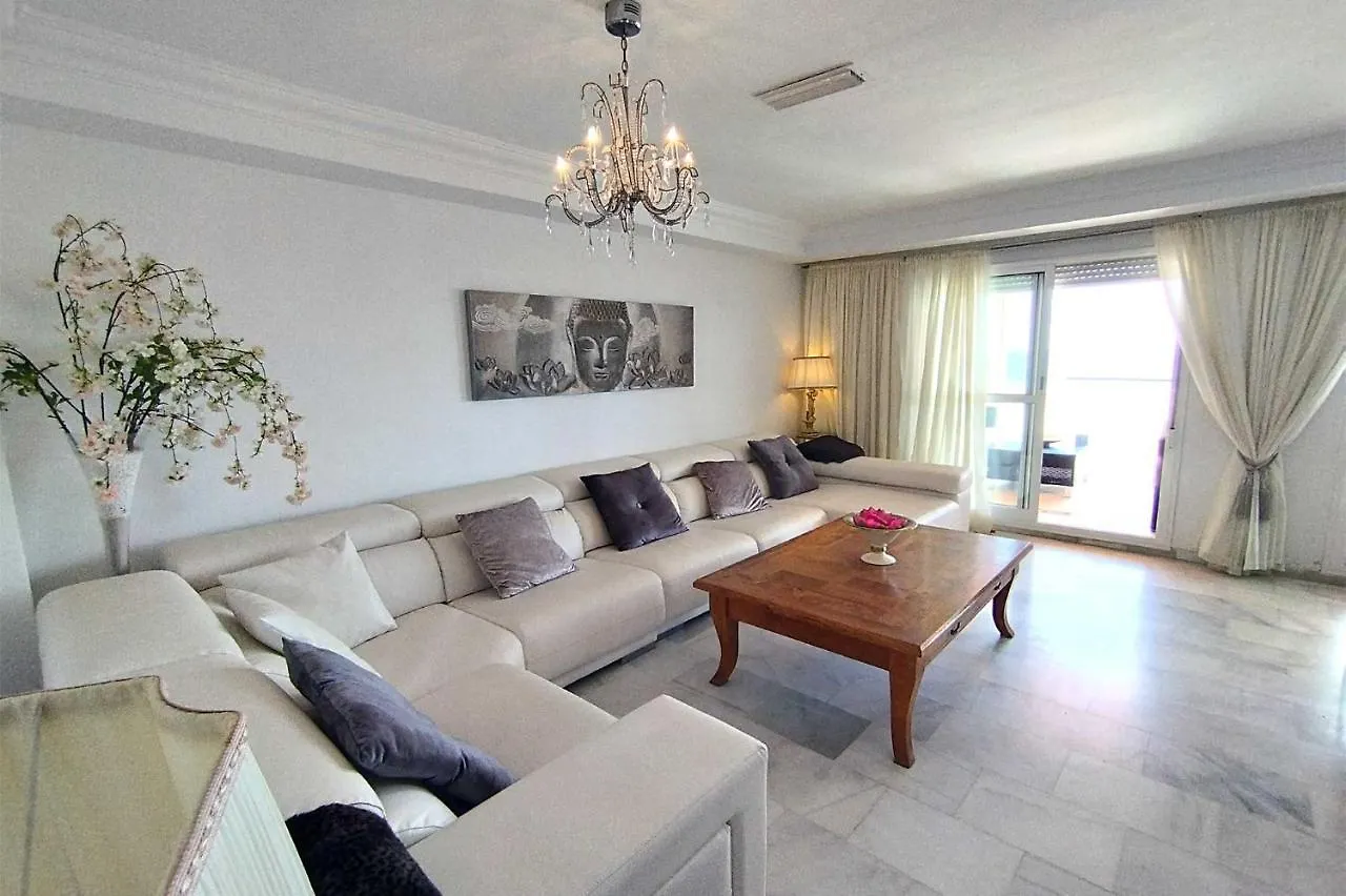 Casa Bermuda Beach Estepona 0*,